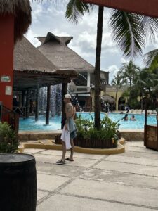 Picture of pool and bar at Costa Maya cruise port